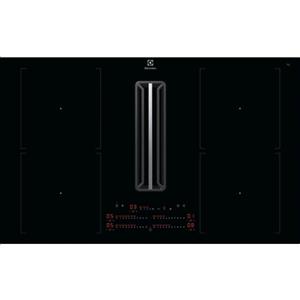 Electrolux Selezione Electrolux Piano cottura a induzione con cappa integrata versione aspirante KCD84453CK nero da 83 cm