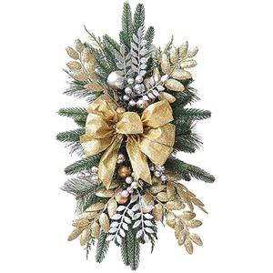 Tuelaly Ghirlanda natalizia per scale con luci a LED, festone festivo per decorazioni natalizie, include palline colorate, pigne, bacche, fiocco, ghirlande in rattan dorato, 45 cm