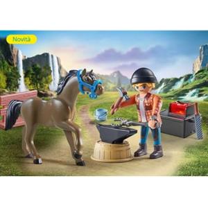 Playmobil 71357 Horses of Waterfall - Set da Gioco con Maniscalco Ben e Cavallo, per Bambini dai 5 Anni