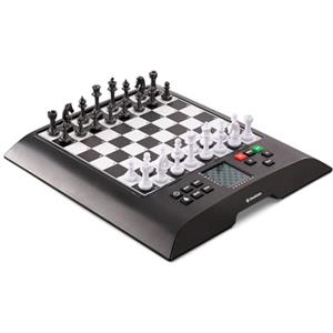 MILLENNIUM ChessGenius - la scacchiera elettronica con il software di Richard Lang. Per principianti e giocatori esperti. Una delle scacchiere elettroniche più potenti di sempre con più di 2000 ELO