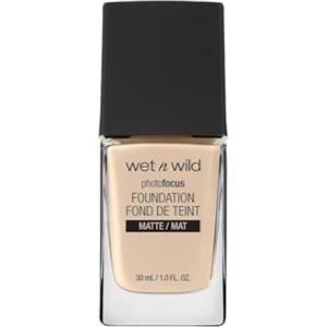 Wet n Wild - Photo Focus Foundation - Fondotinta Avorio Nude - Copertura Intensa, Per una Pelle Impeccabile in Foto - Riduce Linee Sottili, Macchie e Rughe - Vegan