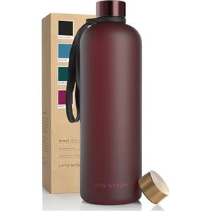 LARS NYSØM Borraccia 1l | Bottiglia acqua 1000ml BPA-free | Bottiglia ultraleggera in Tritan Sport a prova di perdite | Ideale per sport, ufficio, yoga| 2 coperchi inclusi (Berry Red, XL 1500ml)