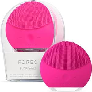 Foreo Luna Mini 2 Spazzola Pulizia Viso, Compatta, Massaggio Detergente Viso Hi-Tech, per Tutti i Tipi di Pelle, Ultraigienico, Semplice, in Silicone, Fuchsia