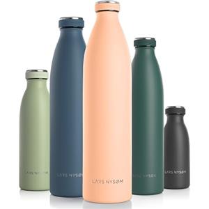 LARS NYSØM Borraccia Termica 1500ml in Acciaio Inox | Bottiglia isolata Senza BPA 1.5 litro | Bottiglia d'Acqua a Tenuta stagna per Sport, Bicicletta, Cane, Bambino, (Creamy Peach, XL 1500ml)