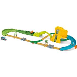 THOMAS & FRIENDS TRENINO THOMAS TrackMaster Pista Turbo Velocità con Due Binari Booster e Il Treno Thomas Motorizzato, FJK50