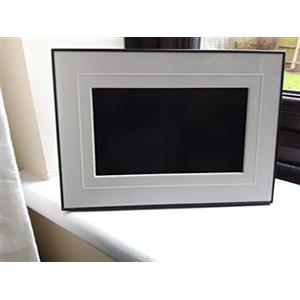 Kodak EASYSHARE P720 Digital Frame 7 Black digital photo frame - Digital Photo Frames (17.8 cm (7), 480 x 234 pixels, LCD, 200 cd/m², 300:1, 16:9)