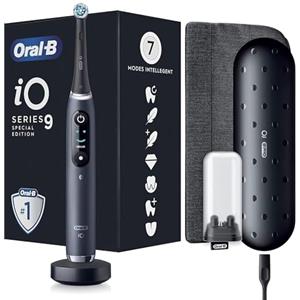 Oral-B Spazzolino Elettrico Ricaricabile iO 9 Nero Edizione Limitata, 1 Testina Di Ricambio, 1 Custodia Da Viaggio, 1 Astuccio Magnetico. 1 Spazzolino