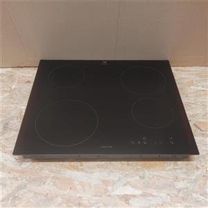 Electrolux Serie 300 EIB60424CK Nero Incasso 60 cm Piano cottura a induzione 4 zona(e)