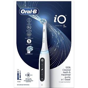 Oral-B Spazzolino Elettrico Ricaricabile iO 5N, Sensore di Pressione, Intelligenza Artificiale, 5 Modalità di Spazzolamento, 1 Testina, 1 Spazzolino, 1 Custodia da Viaggio, Bianco, Idea Regalo