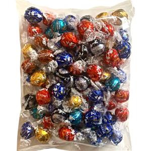 NARAMAKI Lindor Idee Regalo Natale - 1Kg Cioccolatini Misti Assortiti - Gusti Assortiti Pistacchio, Fondente, Latte, Bianco, Caramello Salato, Mandorle
