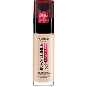L'Oréal Paris Fondotinta Liquido Infaillible 32h - Coprente, Waterproof, Idratante con SPF25, Tonalità 015 Neutral