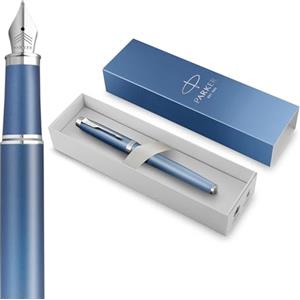 Parker Penna stilografica IM Writing Rituals | finitura blu rilassante con sfumatura e puntale cromato | punta fine | inchiostro blu | confezione regalo