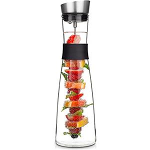 GLASWERK Caraffa di Design - Brocca con Spiedo per Frutta, Coperchio e Impugnatura in Acciaio Inox, Elegante Caraffa per l'Acqua in Vetro Borosilicato, 1,6 L