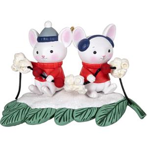 Hallmark Keepsake Ornamento natalizio 2024, topolini allegri con ghirlanda di popcorn, regali per la famiglia