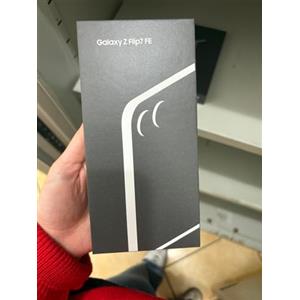 Samsung F761B Galaxy Z Flip7 Fe, Dual, 256GB 8GB Ram, Black - [Versione Tedesca, Spagnola, Francese, UK, Belga, Olandese, Danese, Finlandese, Norvegese, Svedese]