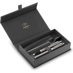 Parker IM Duo Pen Gift Set | Stilografica, penna a sfera e astuccio per penna | Finitura in acciaio inox con finiture cromate | Punta media | Ricariche inchiostro blu | Regali di laurea perfetti