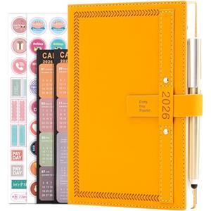 Goldaypln Agenda 2026, formato A5, una pagina per giorno, agenda 2026 da gennaio 2026 a dicembre 2026, agenda mensile giornaliera con calendario, penna, portapenne, linguette mensili, tasca interna (giallo)