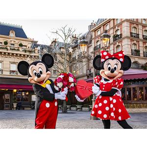 Smartbox Nel mondo delle favole: 2 biglietti data a scelta 1 giorno per 1 Parco Disney® a scelta