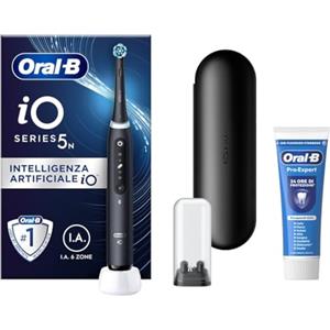 Oral-B Spazzolino Elettrico Ricaricabile iO 5N Nero, 1 Spazzolino Elettrico, 1 Testina, Custodia Da Viaggio + 1 Dentifricio Oral-B Pro Expert Protezione Professionale, Pulizia Denti Efficace
