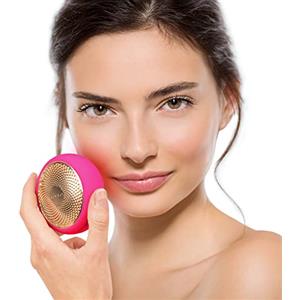 FOREO UFO, trattamento maschera LED viso, trattamento viso con LED rosso, skincare coreana, termoterapia, crioterapia, massaggiatore viso, miglior assorbimento dei prodotti di skincare, Fuchsia