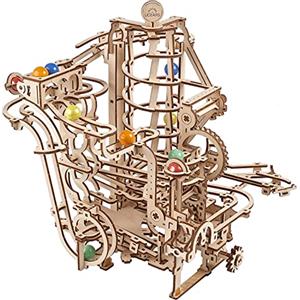UGEARS Pista per Biglie Puzzle 3D - Marble Run Quarta versione Pista Biglie per bambini puzzle in legno con biglie di vetro colorate - Kit Fai Da Te Modellismo da Costruire Adulti - Puzzle 3D Legno