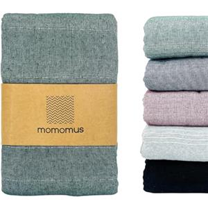 MOMOMUS Copriletto Leggero Multiuso - Sottile, Pratico, Confortevole - Ideale come Copri Letto, Telo Copridivano e Telo Copritutto per Arredo, Divano e Poltrona - Verde, 170 x 260 cm