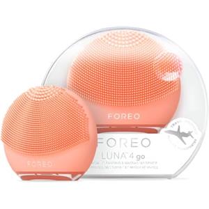 FOREO LUNA 4 go, spazzola per pulizia viso e massaggio viso rassodante, Favorisce l'assorbimento delle formule di skincare, Dispositivo da viaggio, Per tutti i tipi di pelle, Peach Perfect