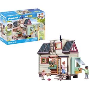 PLAYMOBIL myLife 71509 Casa Eco-sostenibile con Giardino, Casa Familiare Arredata e Accessori Dettagliati, Giocattolo Sostenibile per Bambini dai 4 Anni