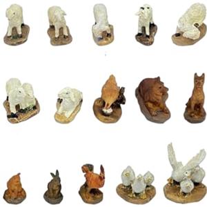 Generico Set 15 Pezzi Animali in Miniatura per Presepe 2,5 x h. 2,5 cm in Resina Cani, Oce, Papere, Galline, Capre, Pecorelle Assortite Presepio Decorazioni Natalizie Paesaggio Scenario di Natale