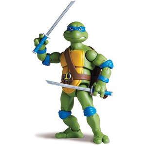 Teenage Mutant Ninja Turtles TMNT 5498 - Action Figure articolata di Leonardo, Edizione Classica, 16 cm
