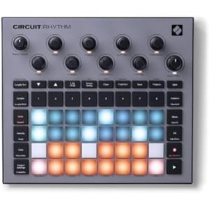 Novation Circuit Rhythm: campionatore e groovebox con otto tracce campione per creare ed eseguire beat.