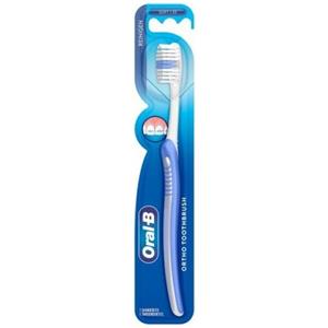 Oral-B Spazzolino Ortodontico 35 Morbido - Pulizia Efficace per Apparecchi Ortodontici