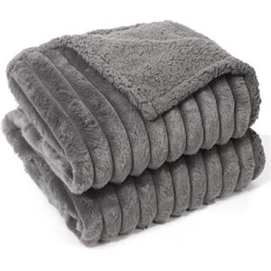 Wdmiya Coperta Impermeabile per Cani 65x88 cm, Coperta per Cani Lavabile in Lavatrice, Morbida Coperta in Flanella per Animali Domestici, Coperta Reversibile, per Cani di Taglia Media e Grande