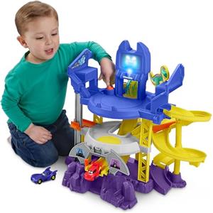 Fisher-Price Batcaverna Lancia e Sfreccia - Playset con 3 Piani di Gioco, Luci e Suoni, Include 2 Macchinine, per Bambini 3 Anni