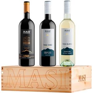 MASI TUPUNGATO Confezione esclusiva "Masi Tupungato" | CORBEC 2019 Rosso di Argentina BIO, PASSO DOBLE 2021 Rosso di Argentina BIO, PASSO BLANCO 2023 Bianco di Argentina BIO | 3x750 ml | Confezione in legno