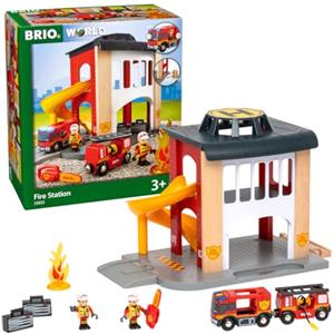 BRIO World - Caserma dei Pompieri, Accessorio Pista Trenino, Set Costruzioni in Legno, Compatibile con Tutti i Prodotti BRIO, Giocattolo per Bambini 3+ Anni