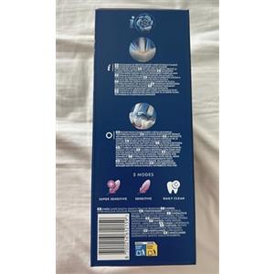 Oral-B iO 2 Spazzolino Da Denti Elettrico Blu Per Adulti, 3 Modalità Di Pulizia, Morbido Per Gengive, Spazzolatura Morbida, Accessori, Spazzolino Orale B Di Ricambio Caricatore, Blu Oceano
