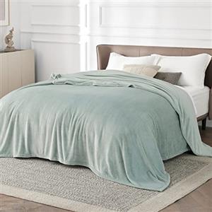Bedsure Coperta in Pile Morbida - Plaid Divano Premium Caldo e Soffice, Coperta da Divano e Letto, Plaid Copridivano e Coperte Pile Accogliente e Traspirante, XXL 220x240 cm, Verde