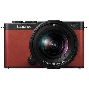 Panasonic Lumix DC-S9KE-R Videocamera Mirrorless Full Frame Open Gate per Vlogging, 24,2MP, Video 6K/4K, PDAF 779 Punti, Stabiliz. Immagine, Schermo Free-Angle, WiFi 5Ghz, Obiettivo 20-60mm, Rosso