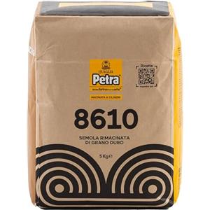 FARINA PETRA 5 Kg Petra 8610 Semola Rimacinata di Grano Duro - Alta Qualità Professionale, Macinazione Dolce a Cilindri, Ideale per Pane, Pizza in Teglia, Focacce e Lievitati - Colore Giallo Ambrato Naturale