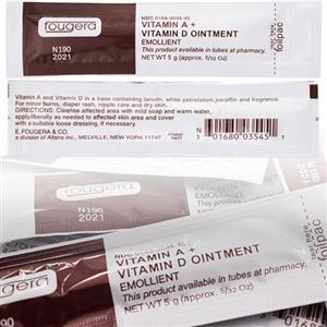 Kiuiom 100PCS Crema per Cura Tatuaggio,Crema Per Riparazione Infermieristica Per Tatuaggi,Lozione Idratante Cicatrici Anti con Vitamina A e D,Microblading Aftercare Unguento,Arte Tatuaggio Forniture