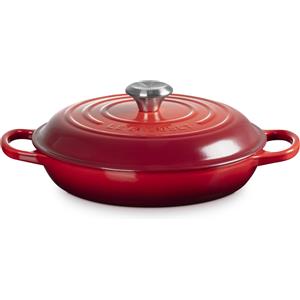 Le Creuset Tegame Basso Evolution 26cm in Ghisa Vetrificata Ciliegia - Perfetto per Arrostire e Cuocere al Forno