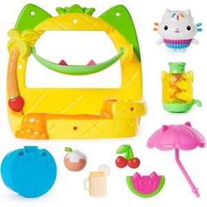 DREAMWORKS GABBY'S DOLLHOUSE Gabby's Dollhouse, Set di Gioco Balcone Frullati alla Frutta di Cakey con 8 Pezzi Personaggi e Accessori per Casa delle Bambole, Gioco Sensoriale per Bambine e Bambini dai 3 Anni in Su