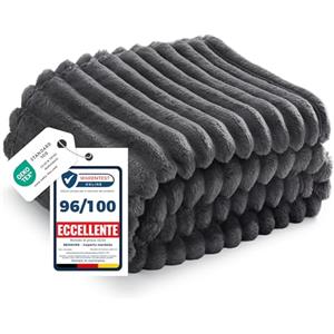 Bedsure Coperta Pile Divano Letto - Coperta Morbida Calda a Coste, Plaid Spessa per Soggiorno e Camera, Coperta Pile Invernale, Copridivano, 150x200 cm, Grigio Scuro