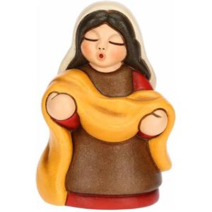 THUN, Venditrice di Stoffe Rossa in Ceramica di Alta Qualità, Collezione Presepe Classico, Statuine per Presepe di Natale da Collezione, 5,4 x 4,3 x 7,9 cm