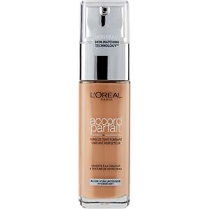 L'Oréal Paris Accord Parfait Fondotinta Liquido 30 ml - 5.5R Soleil Rose con Acido Ialuronico, Finish Naturale e Coprenza Impeccabile