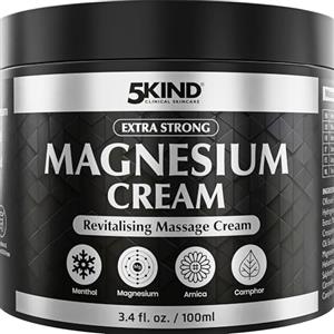 5kind clinical skincare 5Kind Crema al Magnesio Extra Forte 100ml - Crema al Magnesio per Muscoli, Articolazioni, Schiena, Ginocchia, Collo, Spalle - Arricchita con Arnica, Eucalipto, Consolida, Mentolo e Olio di Canapa