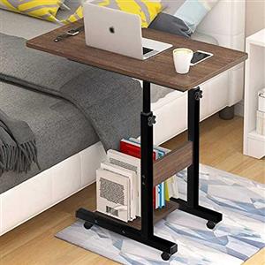 BAKAJI Scrivania Tavolo da Lavoro Porta Pc Computer Altezza Regolabile Tavolino Letto Divano con Piano e Ripiano Inferiore in Legno MDF Struttura Metallo Design Moderno 60 x 40 x 86 cm (Noce)