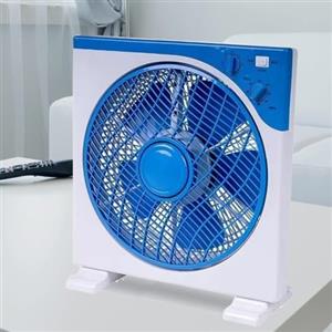 BAKAJI Ventilatore Da Terra Box Fan 45W Diametro Pale 30 cm Timer e 3 Velocita, Inclinazione Verticale 5 Pale Rotanti, Ideale per Tavolo, Scrivania, Ufficio (Blu)