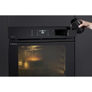 Hisense BAS614A8B Forno Elettrico, Da incasso, Cottura A Vapore, Pulizia A Vapore, Modalità Air Fry, Sonda Temperatura, Connessione WiFi, Modalità Pizza 300°, 77l, Soft door, Nero